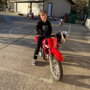 Meet your Posher, Jamal dequavis